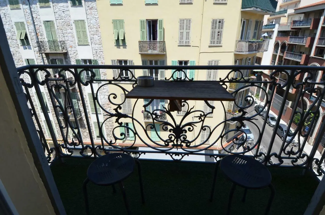 Acropolis - Appartement 4 Personnes Quartier Riquier A Nice Fransa
