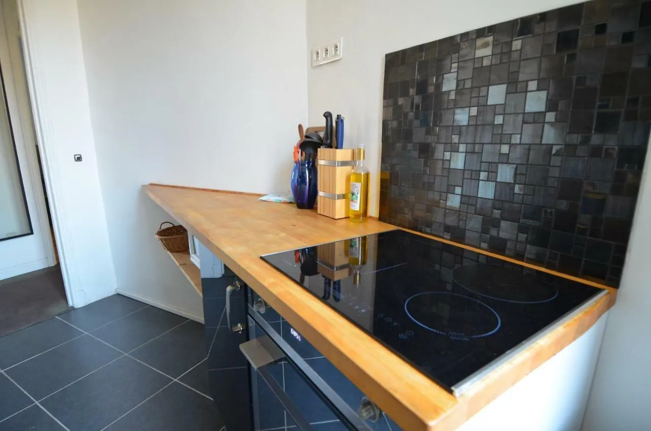Acropolis - Appartement 4 Personnes Quartier Riquier A Nice 0*,  Fransa